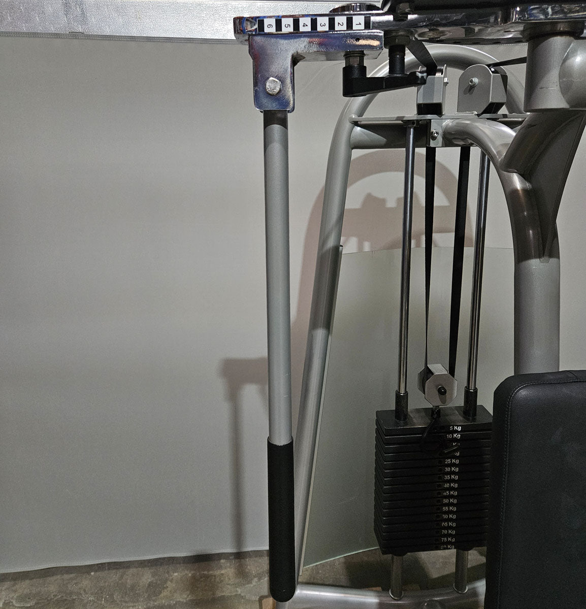 AS Sport bzw Proxowell Butterfly und Reverse, 2 in 1 KOMBIMASCHINE, Brust-Haltungsstabilisator, Rahmenfarbe Silber, gebraucht - überholter Zustand