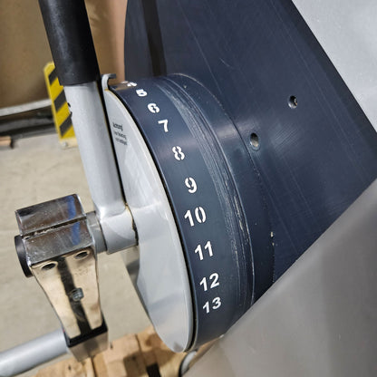 Proxomed Compass 530 Beinstrecker und Beinbeuger sitzend Kombigerät 2 in 1, Leg Curl and Leg Extension, MPG, Reha, Rahmen Silber, gerbaucht - überholter Zustand