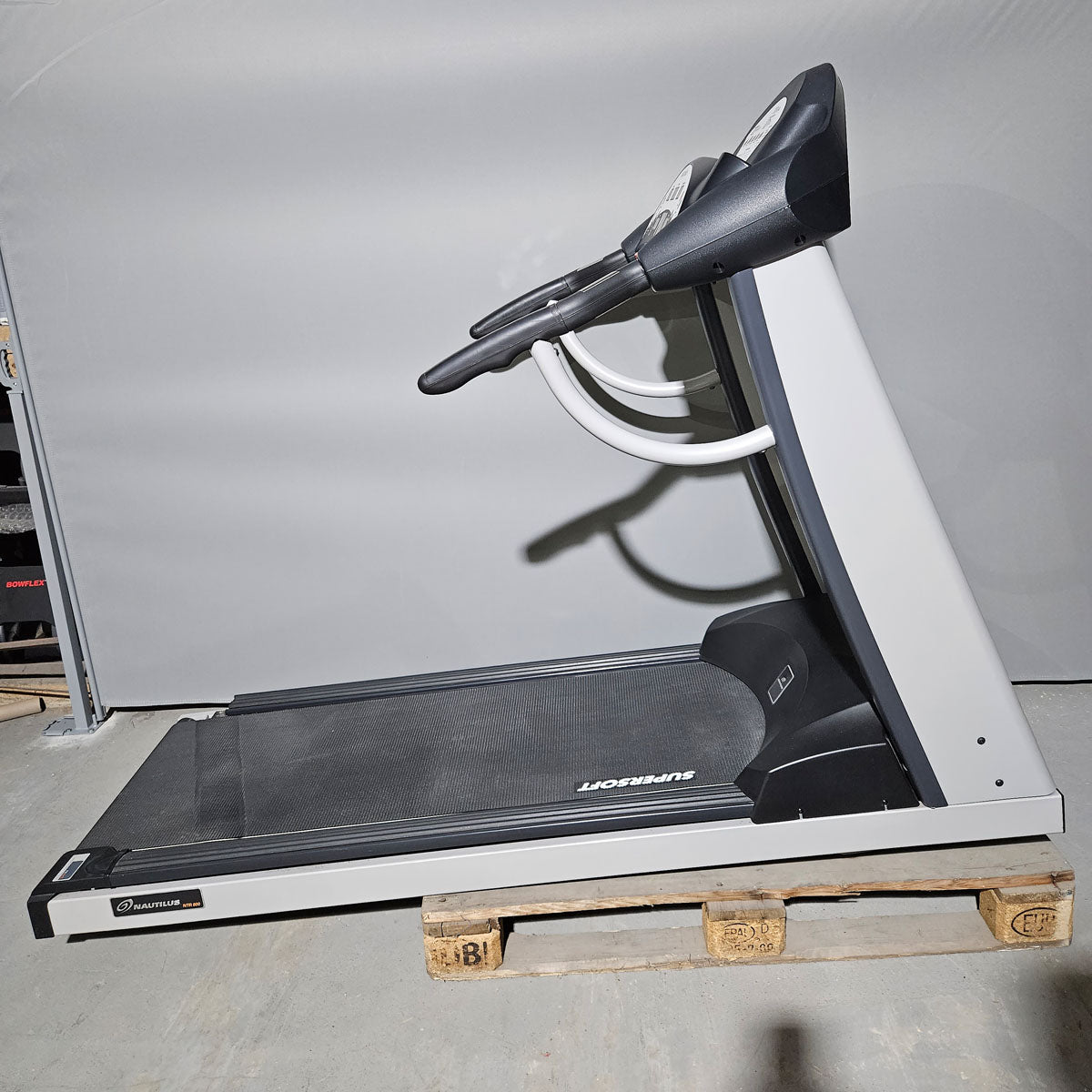 Nautilus Laufband NTR 800, Ausstellungsstück - guter gebrauchter Zustand