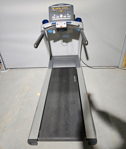 Life Fitness Laufband T7.0, gebraucht - überholter Zustand