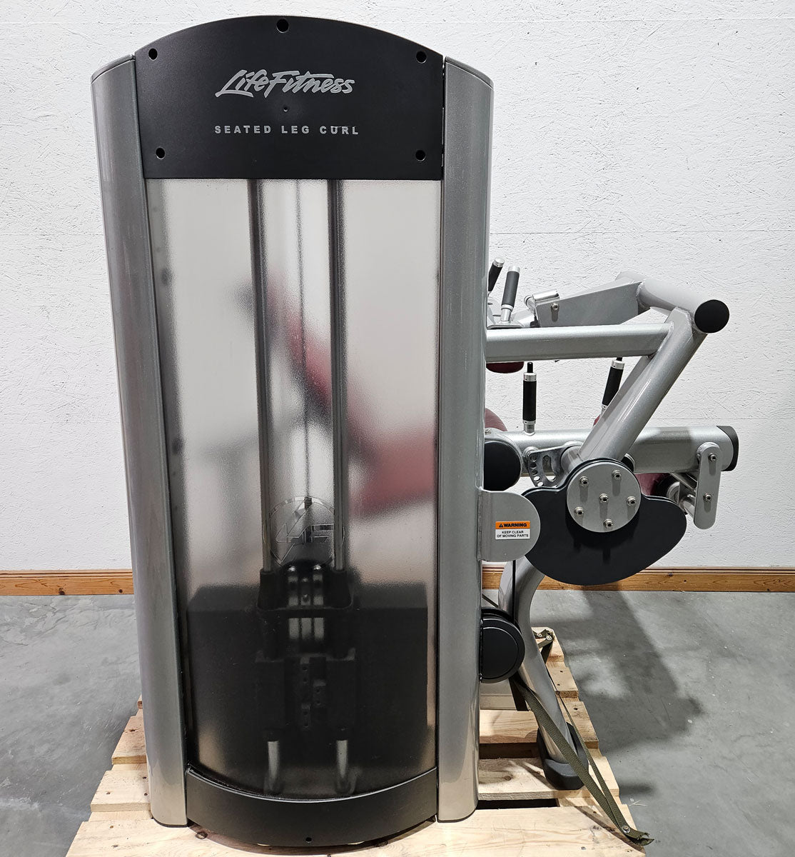Life Fitness Beinbeuger sitzend, Leg Curl, Signature Serie, 135kg Gewichtsblock, Rahmenfarbe Silber, gebraucht - überholter Zustand