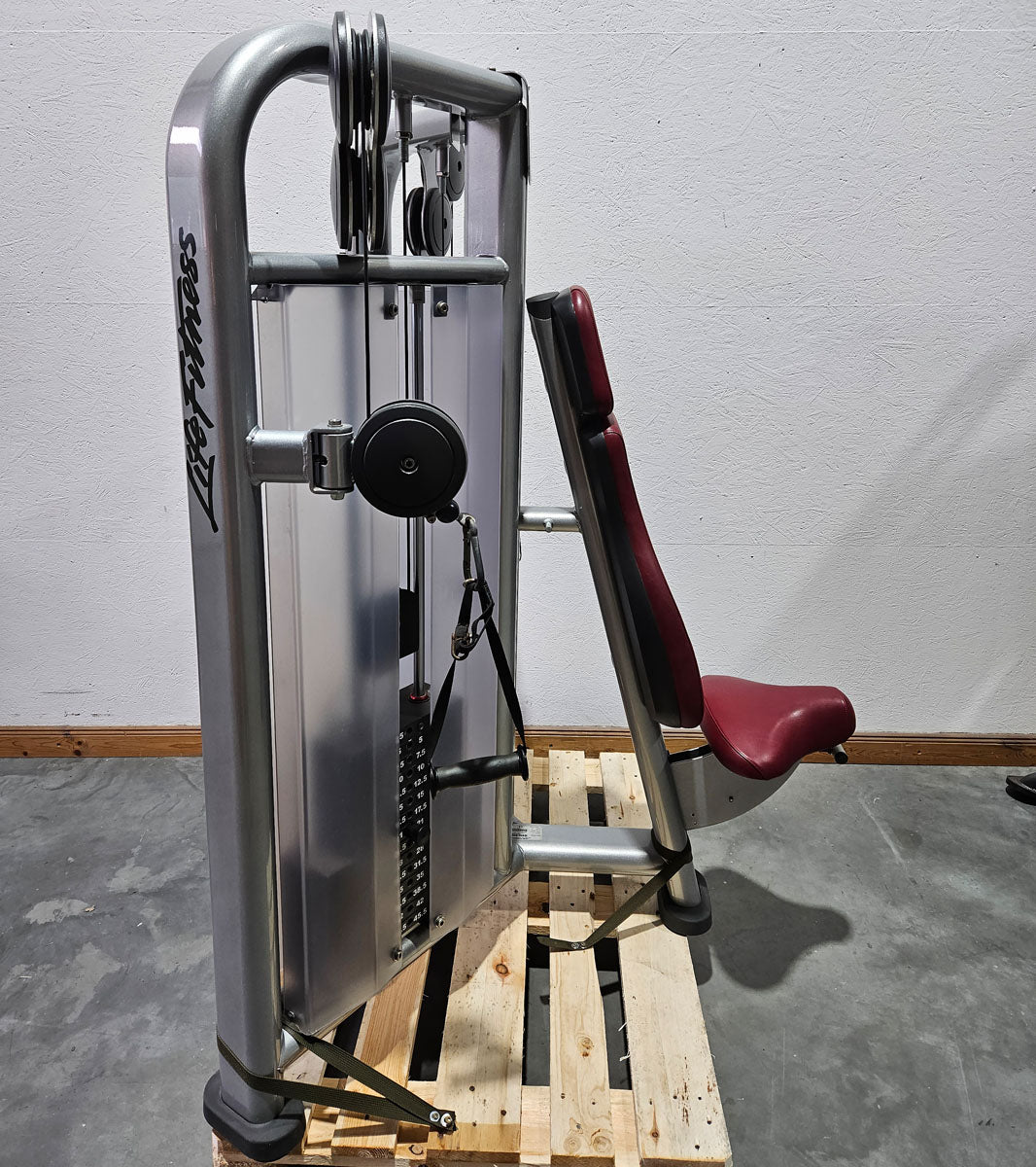 Life Fitness Chest Press, Bankdrückmaschine Dual Bilateral, Brustpresse mit drehbaren Griffen, Signature Series, Rahmenfarbe Silber, gebraucht - überholter Zustand