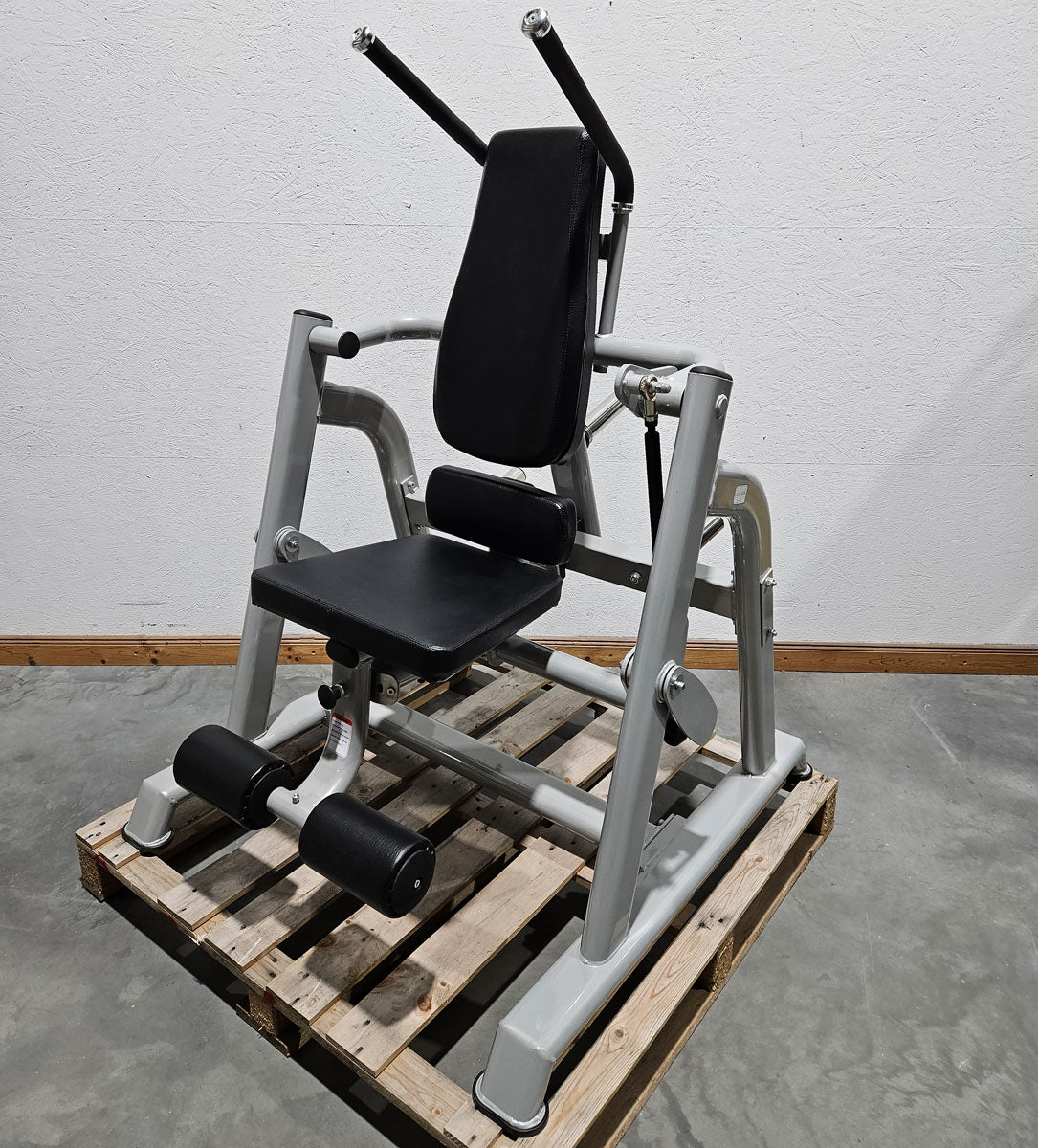 DankSport Abdominal Machine, Plate-loaded Strength Training Device, Abdominal Crunch, Abs Machine, Rotation Possible - Silver Frame - NEW