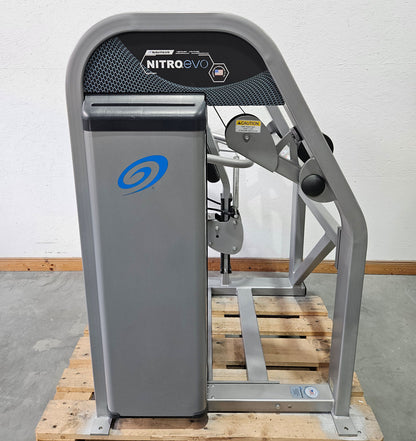 Nautilus Nitro EVO Seated Dip Machine, Dips Trizepsmaschine, Armstrecker Stützstemme, Rahmenfarbe Silber, gebraucht - überholter Zustand
