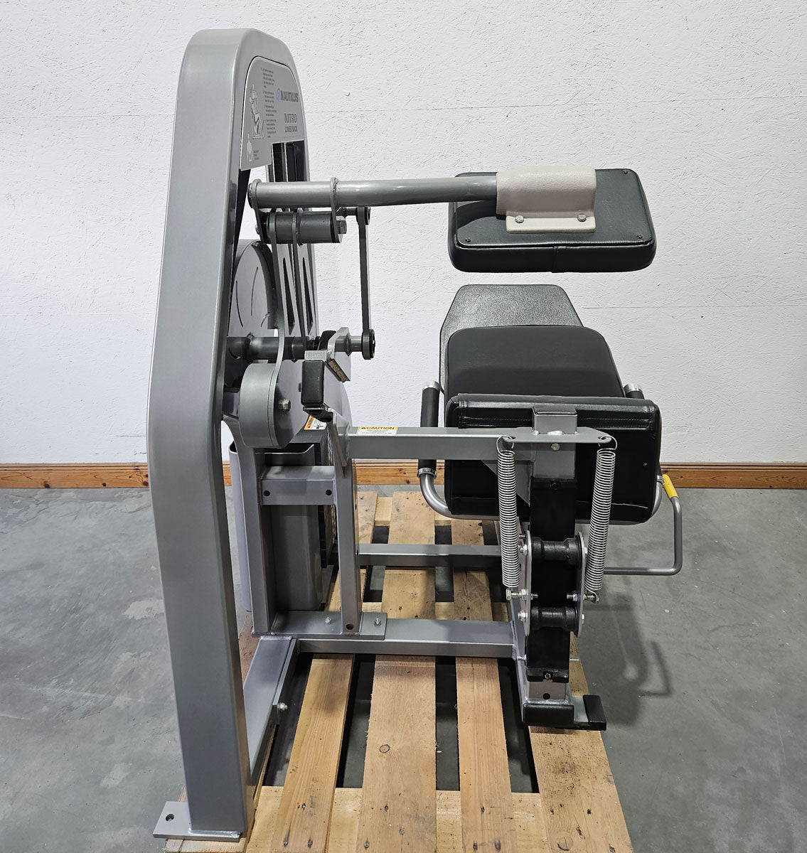 Nautilus Nitro Lower Back, Rückenstreckermaschine, Hyperextension, Back Extension, Rahmenfarbe Silber, gebraucht - überholter Zustand
