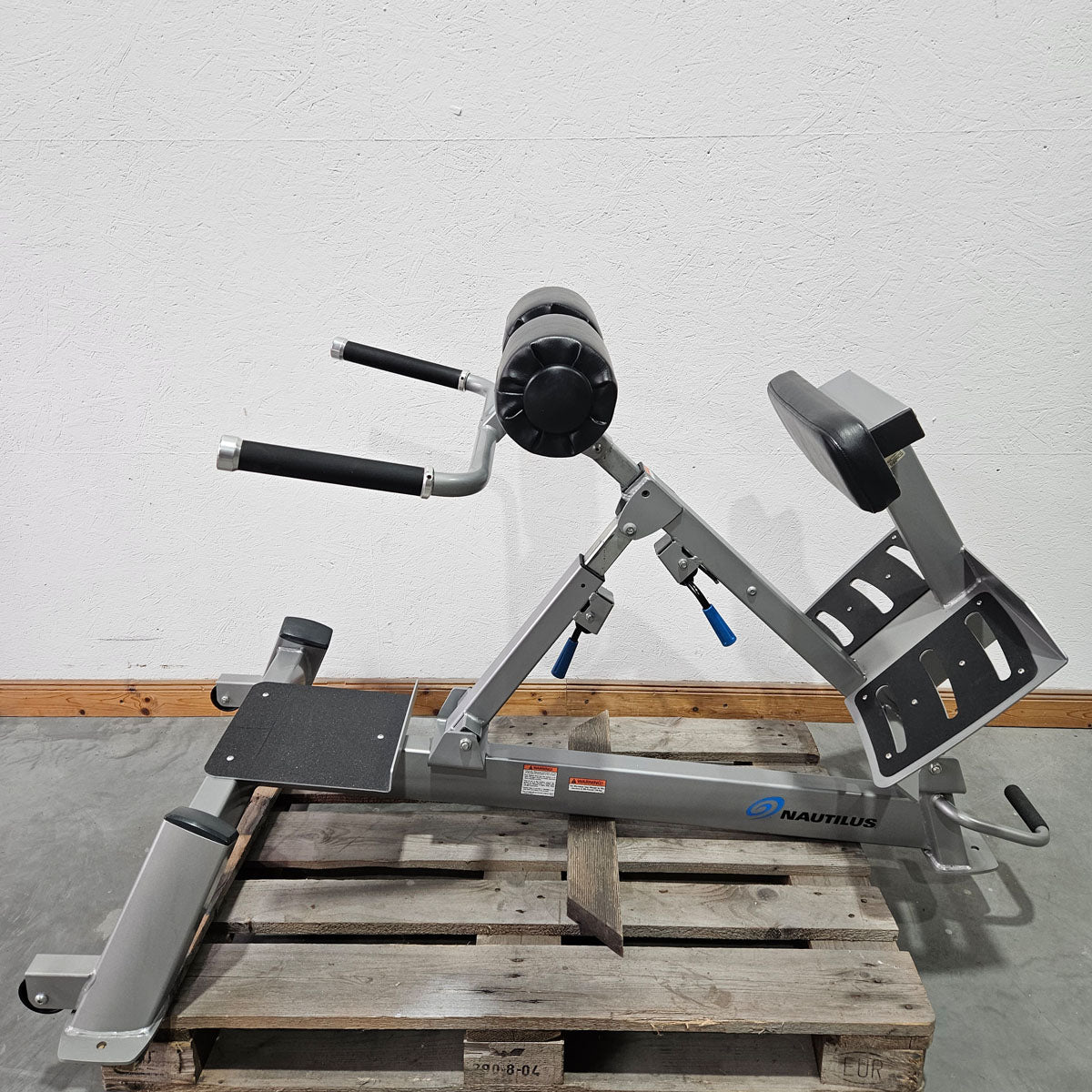 Nautilus Nitro Hyperextension, Rückenstreckerbank, 45° verstellbar, Adjustable Hip Extension F3AHE, Rahmenfarbe Silber, gebraucht - überholter Zustand