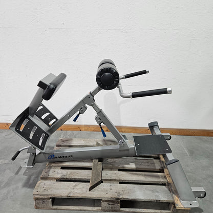 Nautilus Nitro Hyperextension, Rückenstreckerbank, 45° verstellbar, Adjustable Hip Extension F3AHE, Rahmenfarbe Silber, gebraucht - überholter Zustand
