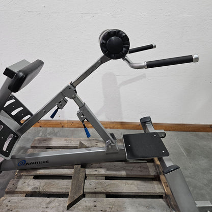 Nautilus Nitro Hyperextension, Rückenstreckerbank, 45° verstellbar, Adjustable Hip Extension F3AHE, Rahmenfarbe Silber, gebraucht - überholter Zustand