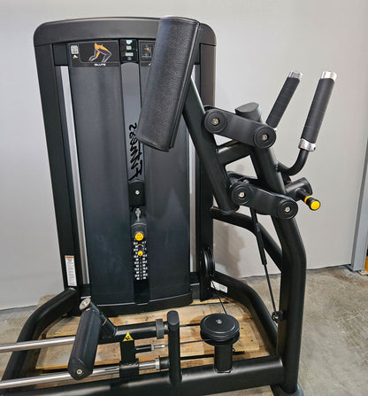 Life Fitness Insignia Glute, Gluteusmaschine, Pomaschine stehend, Farbe Schwarz, gebraucht - überholter Zustand