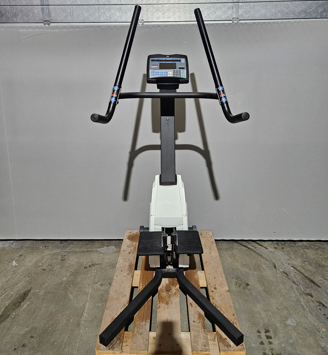 Cybex 800 Stepper, Farbe Weiß, gebraucht - geprüfter Zustand, funktionsfähig