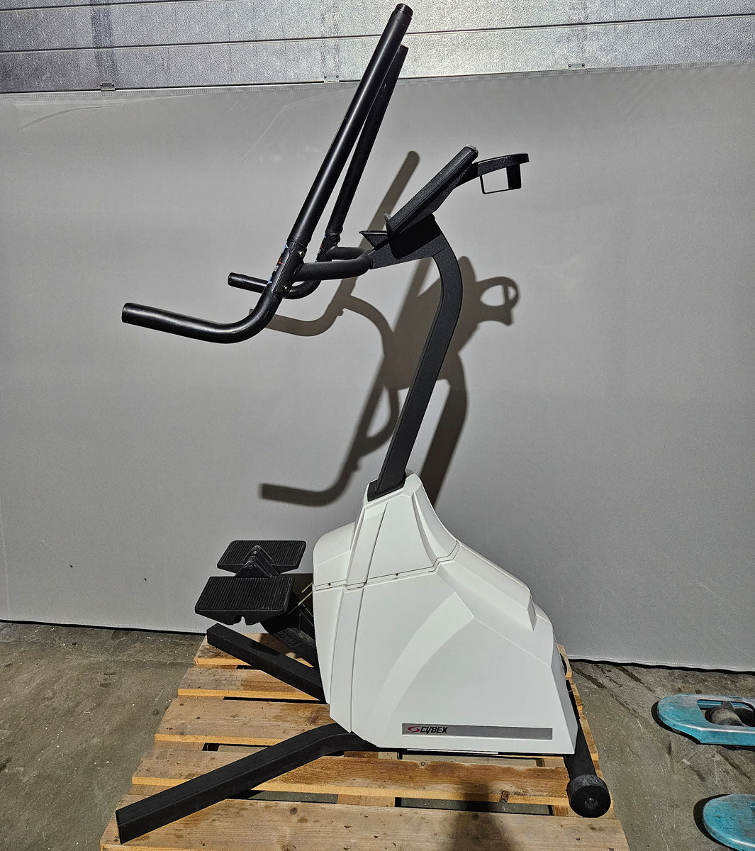 Cybex 800 Stepper, Farbe Weiß, gebraucht - geprüfter Zustand, funktionsfähig