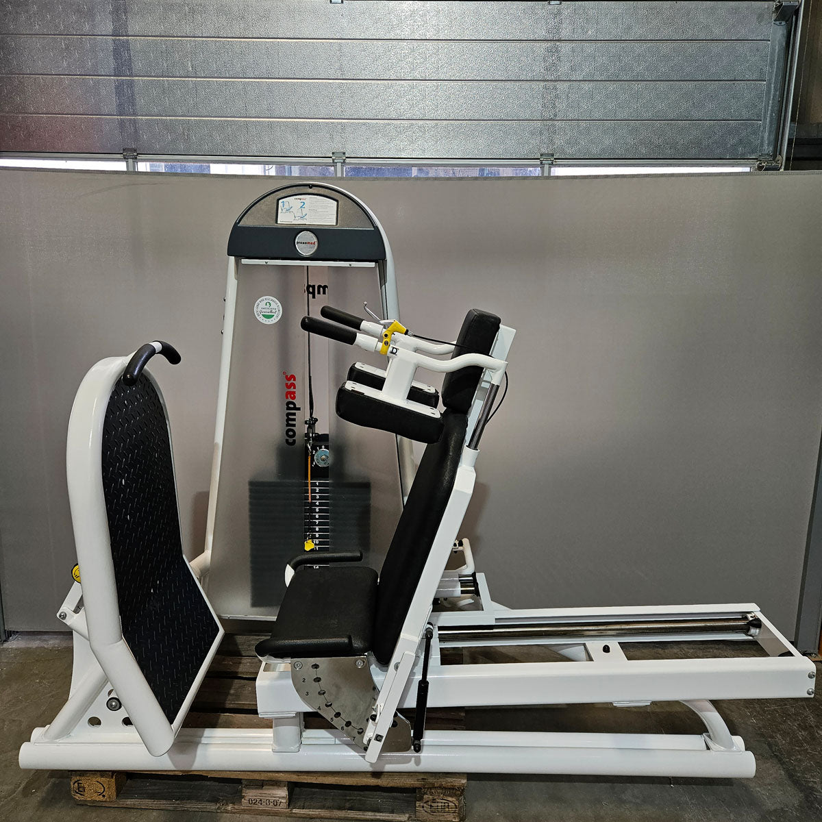 Proxomed Funktionsstemme Compass 530, Beinpresse verstellbar, MPG, Reha, Rahmenfarbe Weiß, Polster Schwarz, gebraucht - überholter Zustand