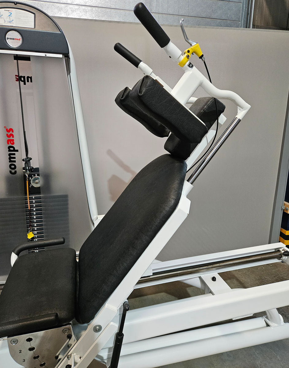 Proxomed Funktionsstemme Compass 530, Beinpresse verstellbar, MPG, Reha, Rahmenfarbe Weiß, Polster Schwarz, gebraucht - überholter Zustand