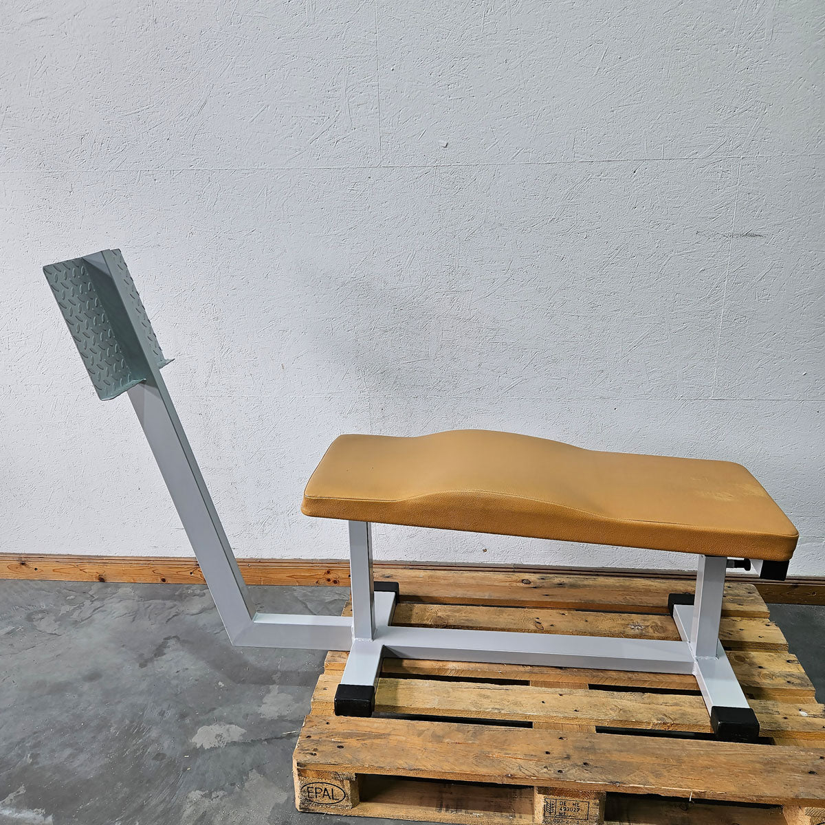 Dr. Wolff Abdominal-Trainer 335, Bauchbank mit Fußstütze, Rahmenfarbe Silber, Polsterfarbe Orange, gebraucht - überholter Zustand