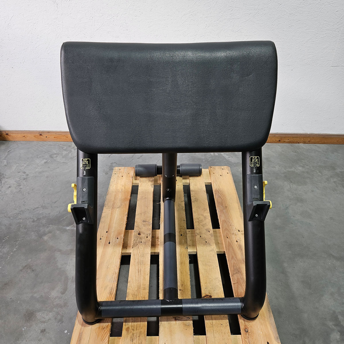 TechnoGym Scottcurl Bank, Scott bench, Bizeps Trainingsbank, Farbe Schwarz, Polster Schwarz, gebraucht - geprüfter Zustand