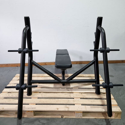 Technogym Horizontal Bench, Olympic Flat Bench, Flat Bench with Shelf, Olympic Flat Press Bench, With 30mm Disc Holder, Frame Color Black, Used - Refurbished Condition