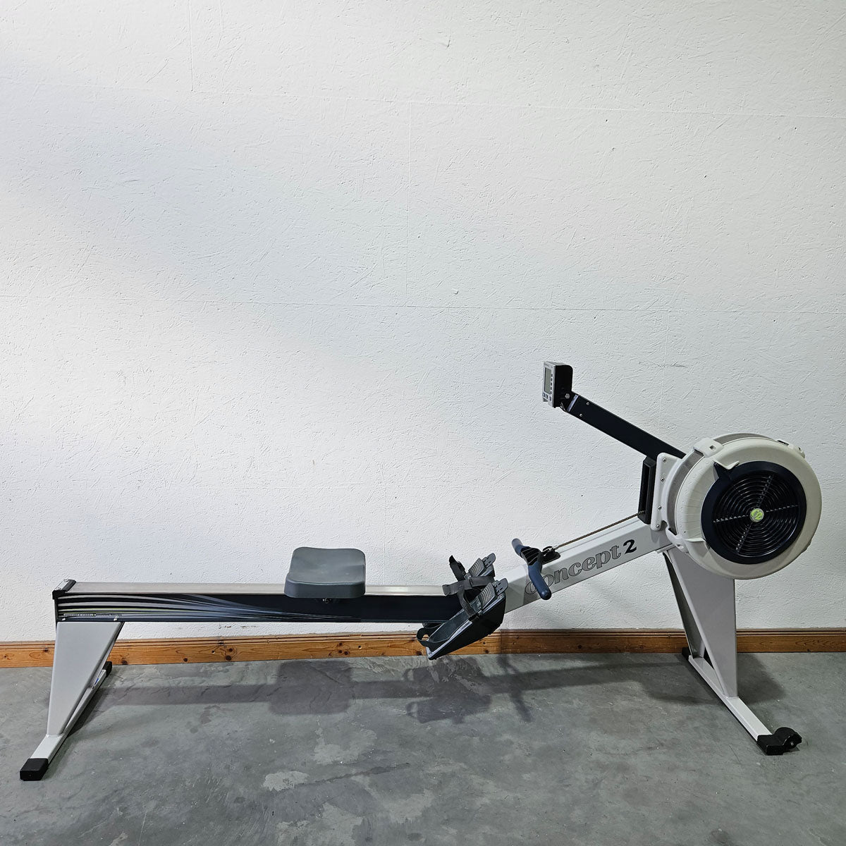 Concept2 rowing machine Model E with PM4 monitor - identical to RowErg with high legs, color light gray, used - tested condition
