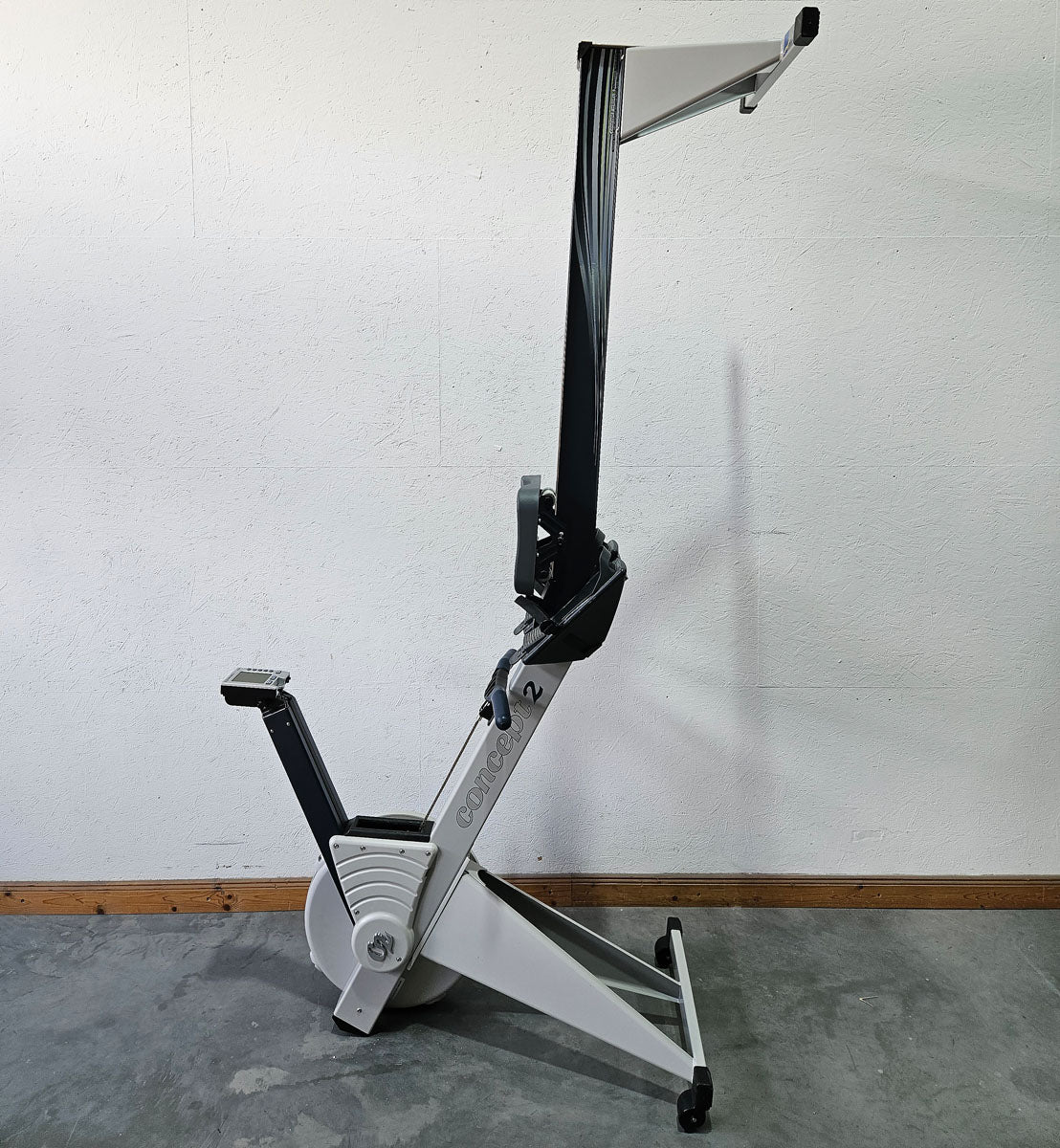 Concept2 rowing machine Model E with PM4 monitor - identical to RowErg with high legs, color light gray, used - tested condition