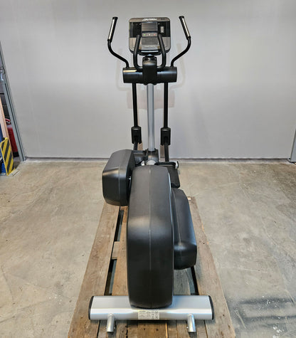Cardio equipment set 8 pieces from Life Fitness, Integrity X, new models, 2 treadmills, 2 cross trainers, 2 ergometers and 2 recumbents etc., used - refurbished condition
