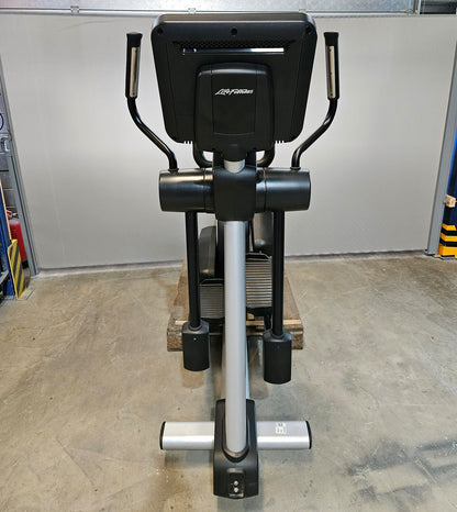 Cardio equipment set 8 pieces from Life Fitness, Integrity X, new models, 2 treadmills, 2 cross trainers, 2 ergometers and 2 recumbents etc., used - refurbished condition