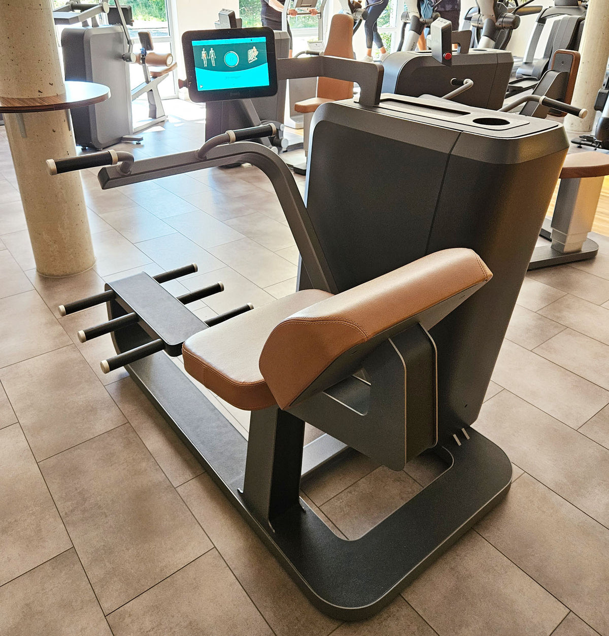 Milon Q strength circuit with 8 machines, built 2019, incl. Milonizer, incl. delivery, used, refurbished and as good as new - top condition