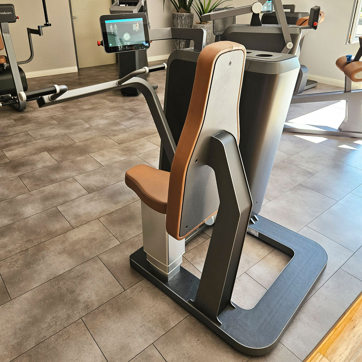 Milon Q strength circuit with 8 machines, built 2019, incl. Milonizer, incl. delivery, used, refurbished and as good as new - top condition