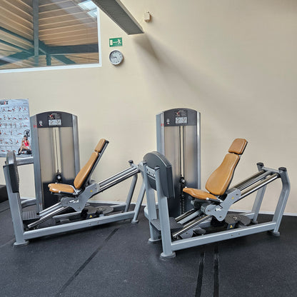 Life Fitness & Hammer Strength - 95 Fitnessgeräte - 105 Stationen, Kraftgeräte, Cardiogeräte, Plate loaded Geräte, Bänke etc - komplettes Fitnessstudio - gebraucht, überholter TOP Zustand