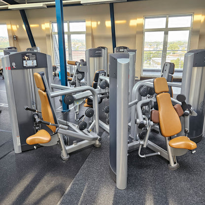 Life Fitness & Hammer Strength - 95 Fitnessgeräte - 105 Stationen, Kraftgeräte, Cardiogeräte, Plate loaded Geräte, Bänke etc - komplettes Fitnessstudio - gebraucht, überholter TOP Zustand