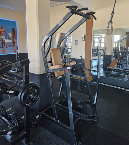 Life Fitness & Hammer Strength - 95 Fitnessgeräte - 105 Stationen, Kraftgeräte, Cardiogeräte, Plate loaded Geräte, Bänke etc - komplettes Fitnessstudio - gebraucht, überholter TOP Zustand
