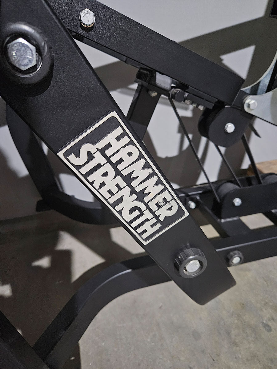 Hammer Strength MTS V-Squat, Kniebeugenmaschine Squats - Rahmenfarbe Schwarz, gebraucht - überholter Zustand