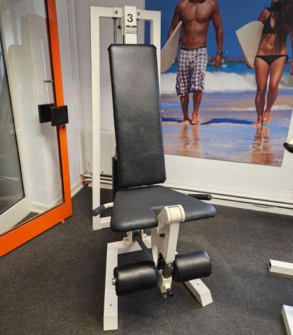 Gym80 Beinstrecker sitzend, Leg Extension, Oldschool Bodybuilding Kraftgerät - Edition oder Classic Line, Rahmenfarbe Weiß, gebraucht mit Gebrauchsspuren