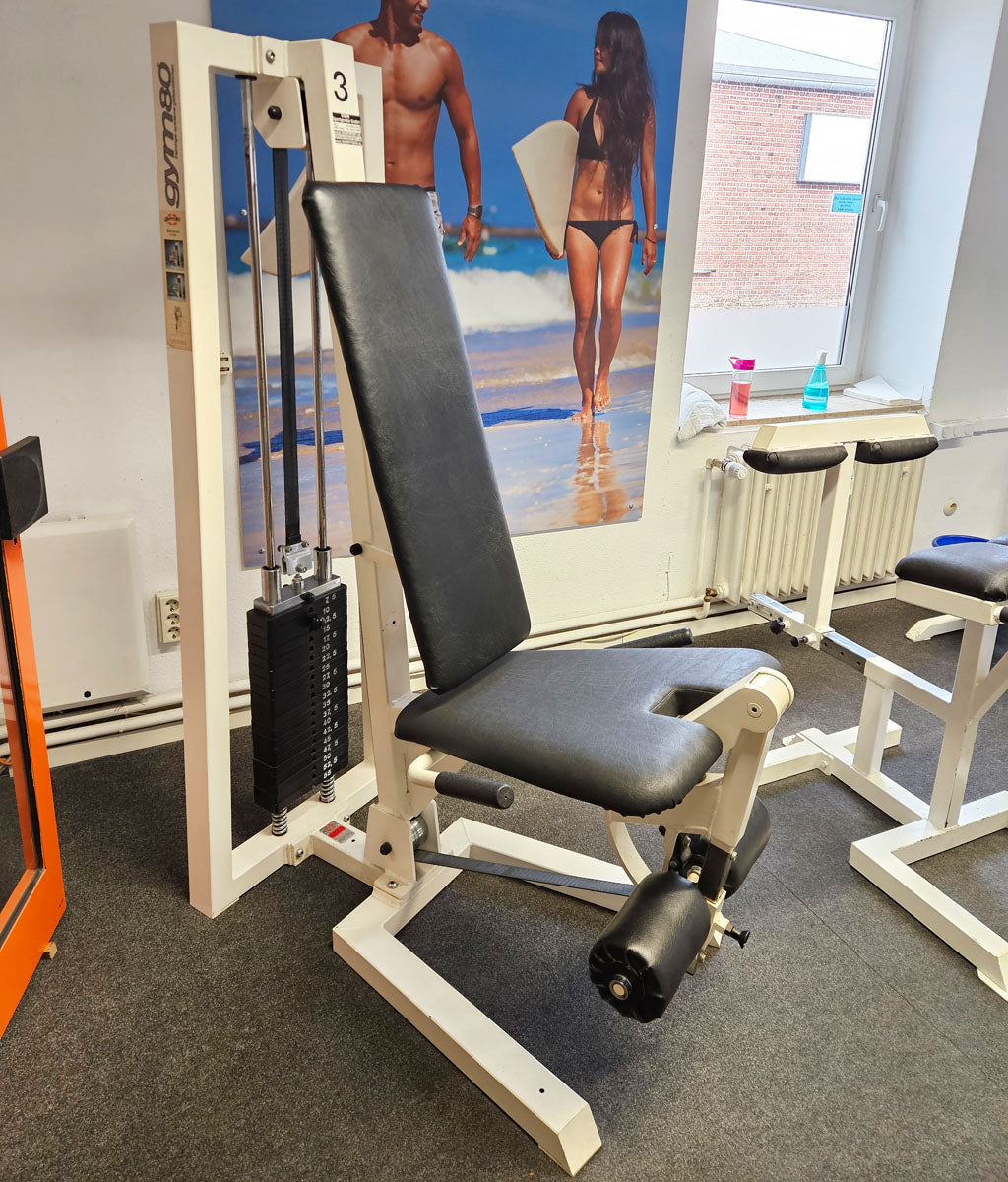 Gym80 Beinstrecker sitzend, Leg Extension, Oldschool Bodybuilding Kraftgerät - Edition oder Classic Line, Rahmenfarbe Weiß, gebraucht mit Gebrauchsspuren