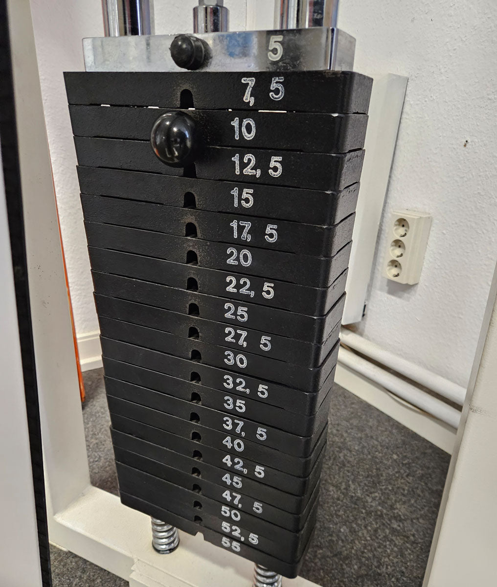 Gym80 Beinstrecker sitzend, Leg Extension, Oldschool Bodybuilding Kraftgerät - Edition oder Classic Line, Rahmenfarbe Weiß, gebraucht mit Gebrauchsspuren