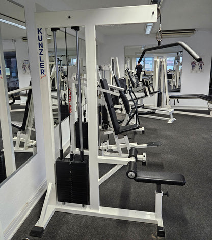 Künzler lat pulldown from above with carabiner, pulldown, old school bodybuilding strength equipment, frame color white, used and tested with signs of wear