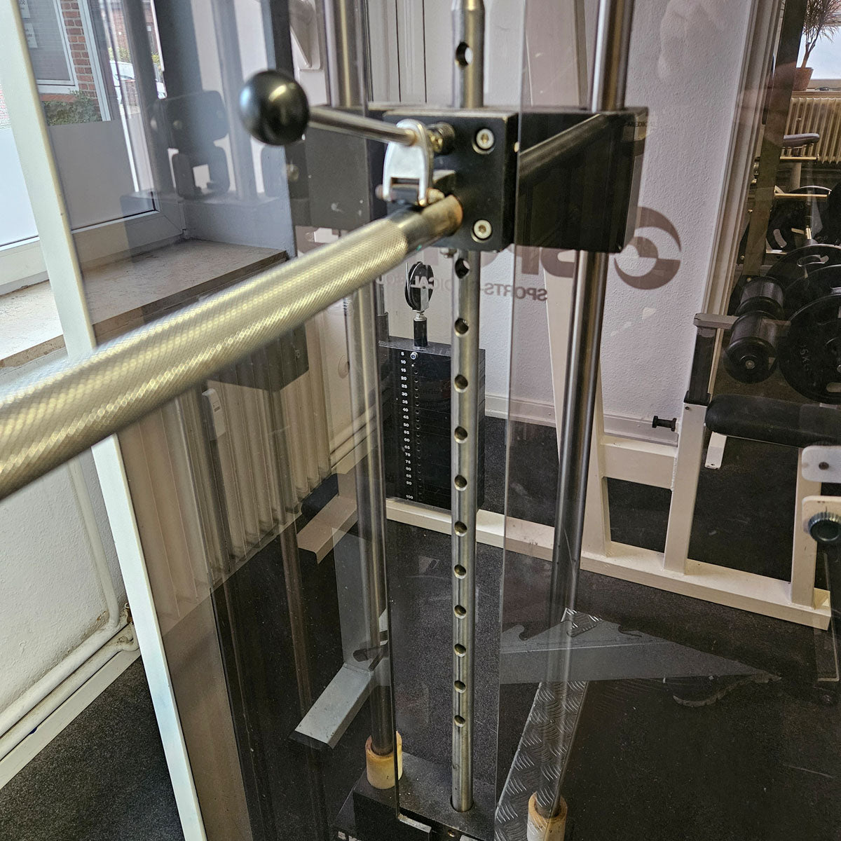 Sportesse Multipresse mit Steckgewichten, Oldschool Bodybuilding Kraftgerät - Rahmenfarbe Weiß, gebraucht und geprüft mit Gebrauchsspuren