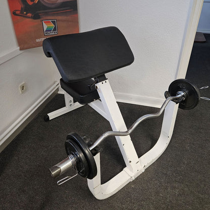 Scottcurl, Bizepsbank, SZ Curls, Rahmenfarbe Weiß, gebraucht mit Gebrauchsspuren