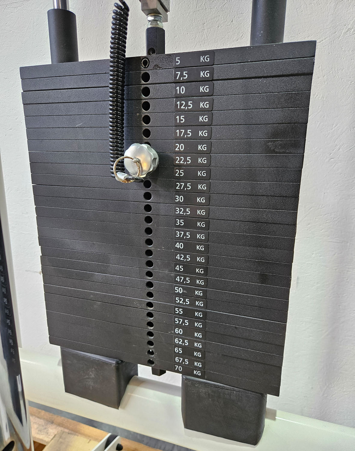 Gym80 Med80 3241 Cable Pull Explosive, height-adjustable cable pull with side handles, explosion pull, freestanding with stand, color white, used - refurbished condition