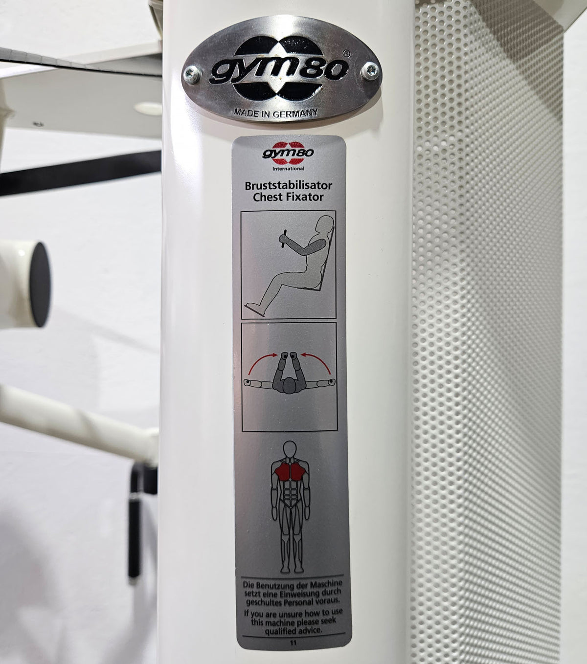 Gym80 3022 Butterfly, Sygnum, Bruststabilisator, Farbe Weiß, gebraucht - überholter Zustand