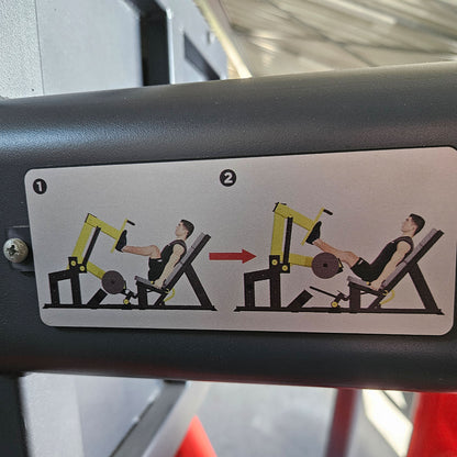 Master Sport Plate loaded Set, 10 Kraftgeräte, Farbe Schwarz und Rot, gebraucht - geprüfter Zustand