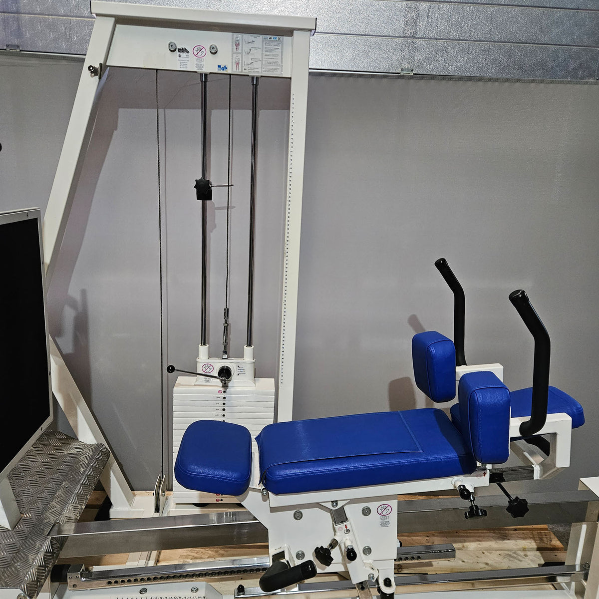 MKB Keller Funktionsstemme, Beinpresse verstellbar sitzend - liegend, 200kg Gewichtsblock, Farbe Weiß, gebraucht - überholter Zustand