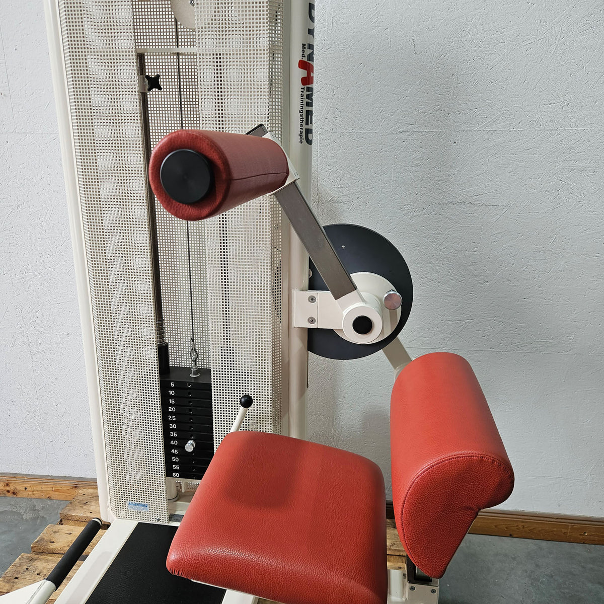 Dynamed Bauchmaschine und Rückenstrecker 2 in 1 Kombimaschine - Bauchmuskeltraining und Hyperextension, Abs and Lower Back, Stolzenberg, Rahmen Weiß, gebraucht - überholter Zustand