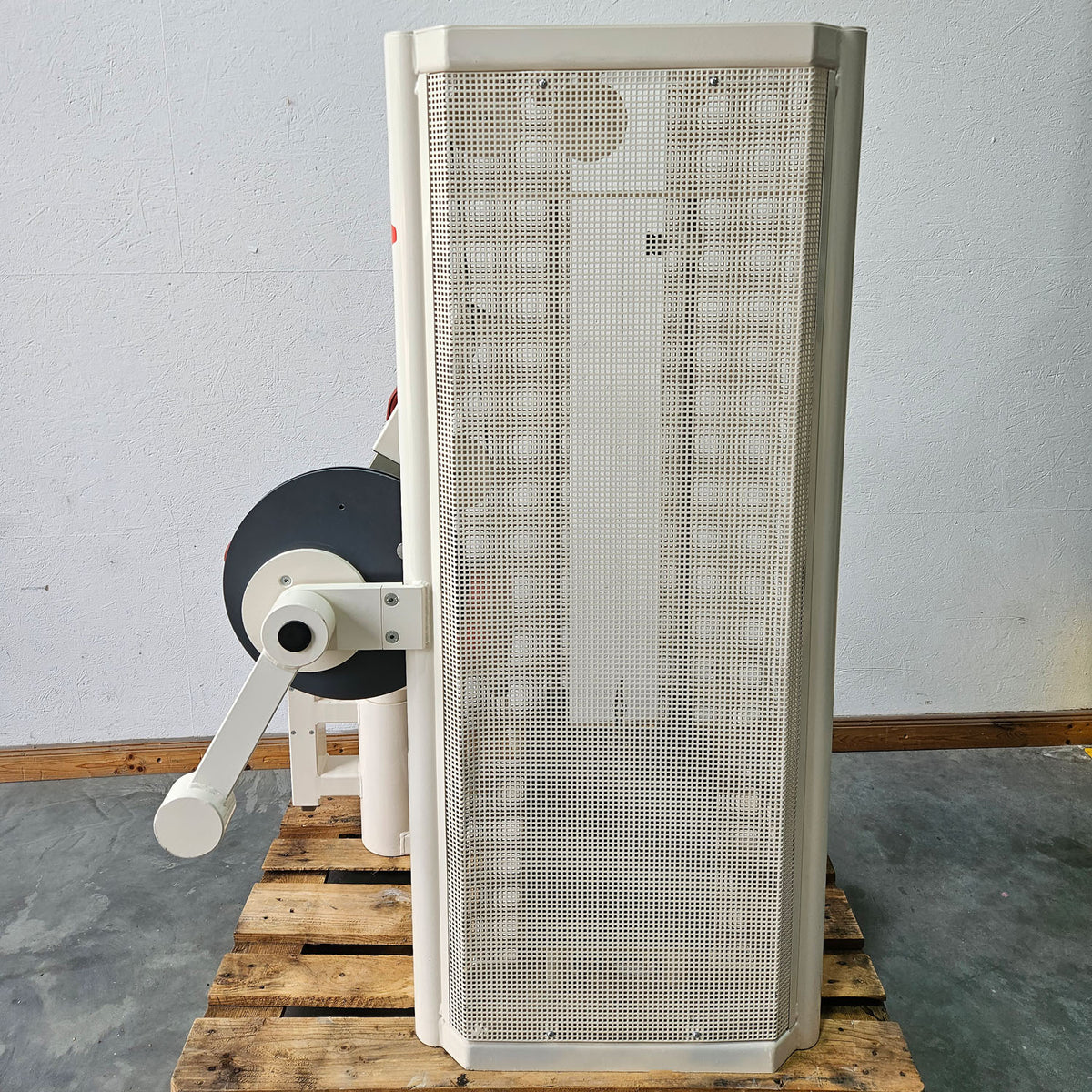 Dynamed Bauchmaschine und Rückenstrecker 2 in 1 Kombimaschine - Bauchmuskeltraining und Hyperextension, Abs and Lower Back, Stolzenberg, Rahmen Weiß, gebraucht - überholter Zustand