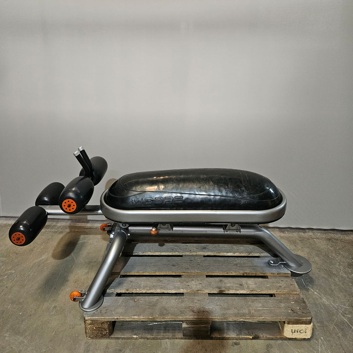 Vicore Pro core Adominal Bench Bauchbank, spezielle verstellbare Bauchmuskelbank mit gedämpften Gummi Polster, ähnlich Bosu Ball, Rahmen SIlber, gebraucht - geprüfter Zustand