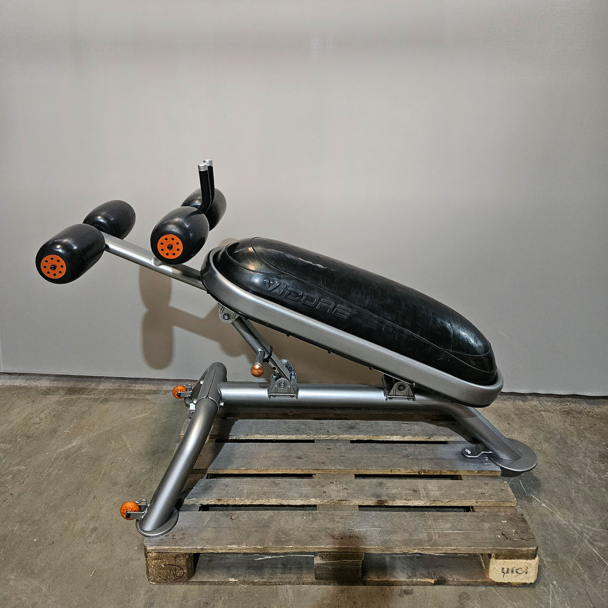 Vicore Pro core Adominal Bench Bauchbank, spezielle verstellbare Bauchmuskelbank mit gedämpften Gummi Polster, ähnlich Bosu Ball, Rahmen SIlber, gebraucht - geprüfter Zustand