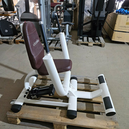 Gym80 Hydraulischer-Zirkel, Circular Serie, 7 Kraftgeräte, Farbe Weiß, Polster Braun, gebraucht - überholter Zustand