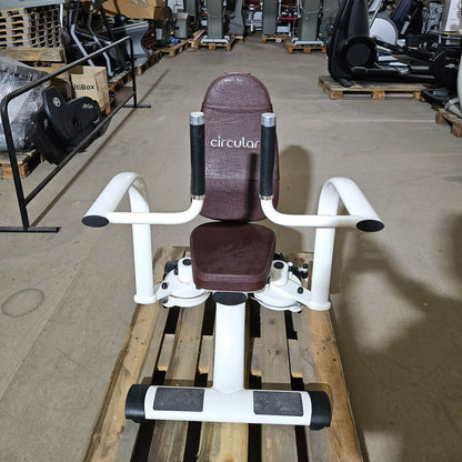 Gym80 Hydraulischer-Zirkel, Circular Serie, 7 Kraftgeräte, Farbe Weiß, Polster Braun, gebraucht - überholter Zustand