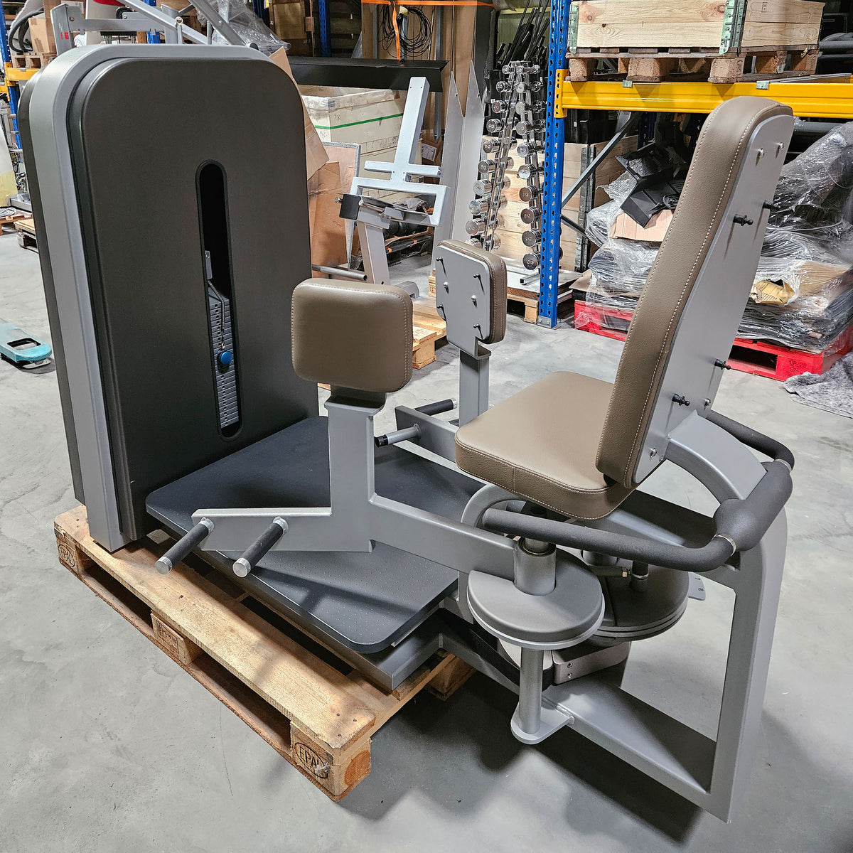 Milon Milcanic Adductor Machine, Hip Adductor, frame color silver, trim anthracite, used - refurbished condition