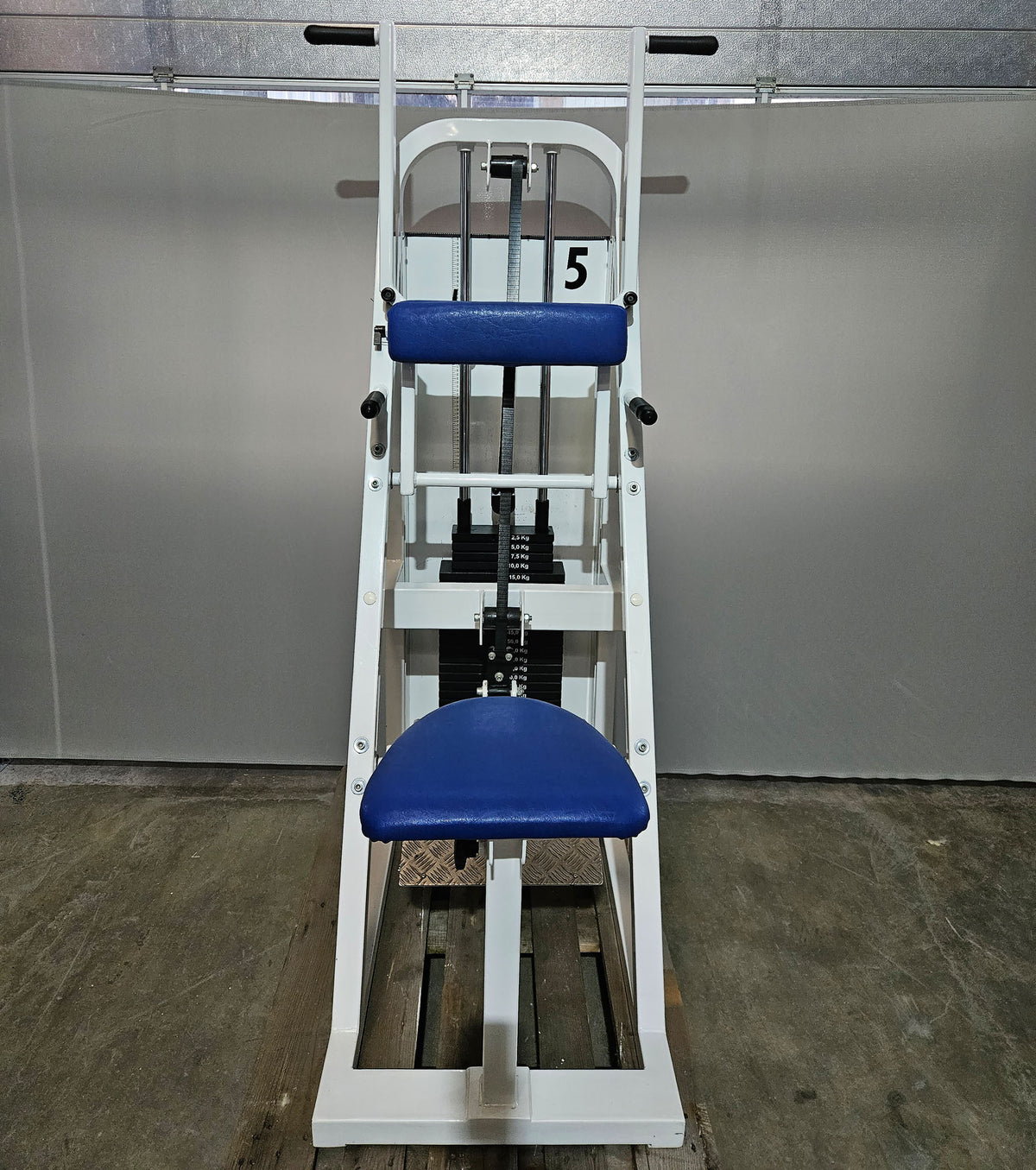 Proxomed Wadenmaschine sitzend durch Plantarflexion bzw Fuß Beugung, Farbe Weiß, gebraucht - geprüfter Zustand mit Gebrauchsspuren