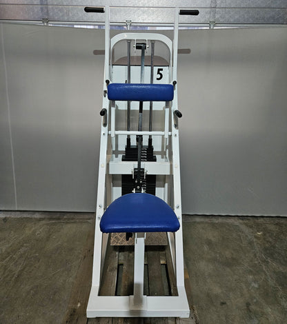 Proxomed Wadenmaschine sitzend durch Plantarflexion bzw Fuß Beugung, Farbe Weiß, gebraucht - geprüfter Zustand mit Gebrauchsspuren
