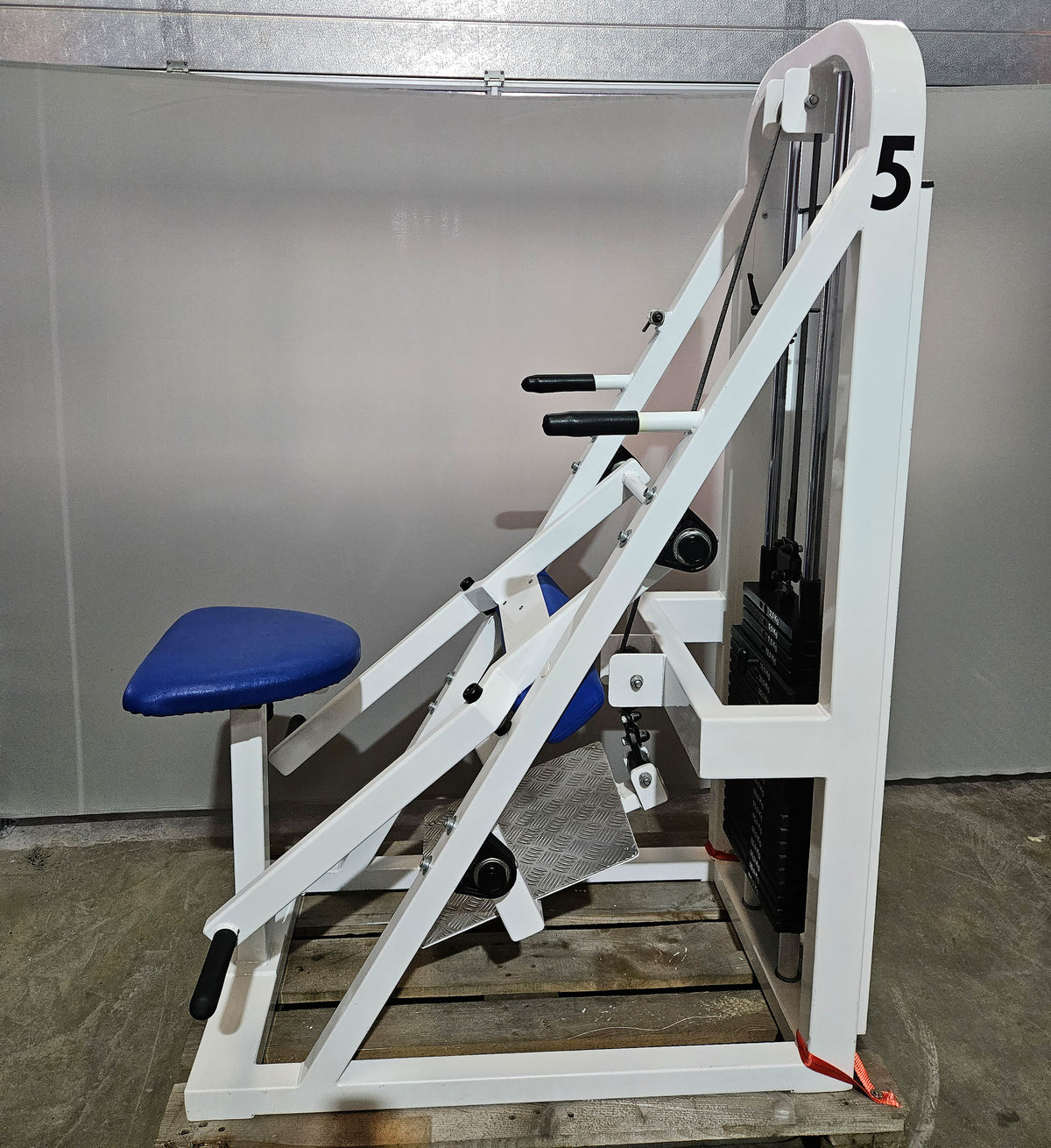 Proxomed Wadenmaschine sitzend durch Plantarflexion bzw Fuß Beugung, Farbe Weiß, gebraucht - geprüfter Zustand mit Gebrauchsspuren